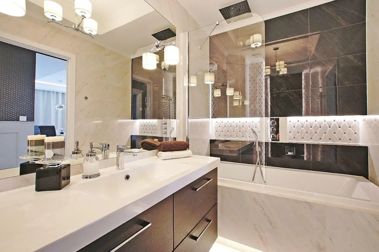 City Center Apartments Spa & Wellness 그단스크